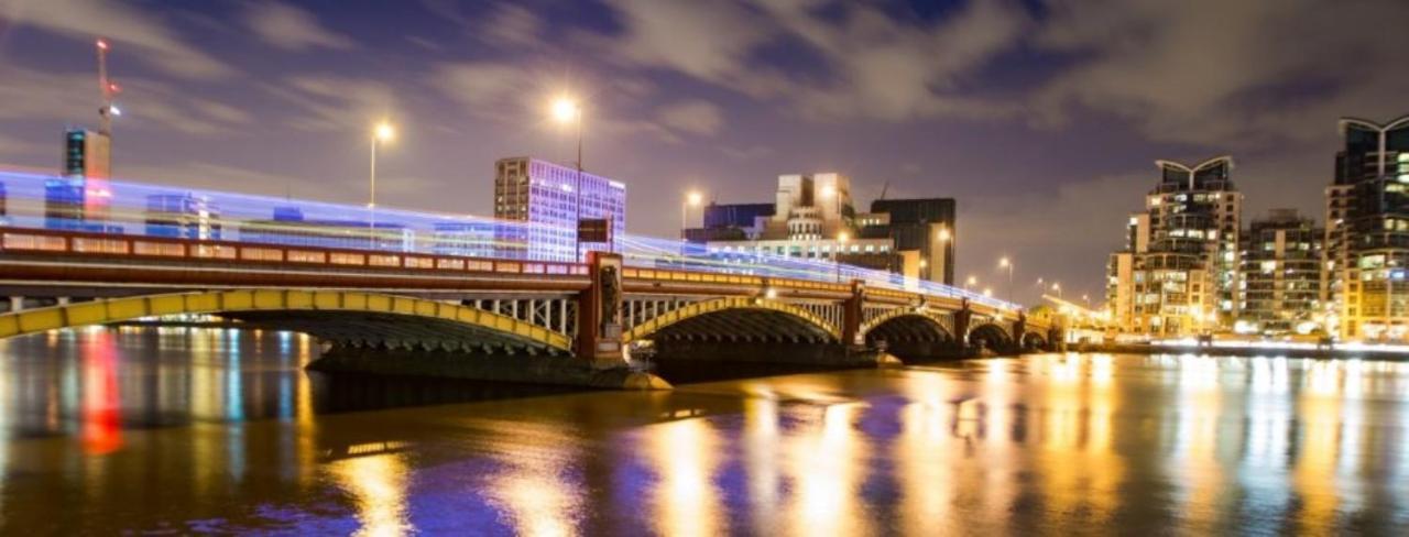 Appartement 2 Bedroom Us Embassy Eye And Riverside View Panoramic Balcony Londen