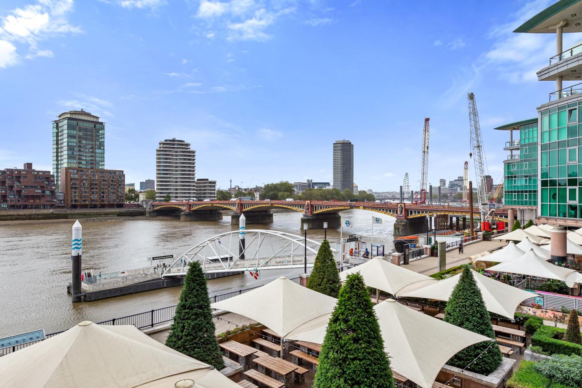 Appartement 2 Bedroom Us Embassy Eye And Riverside View Panoramic Balcony